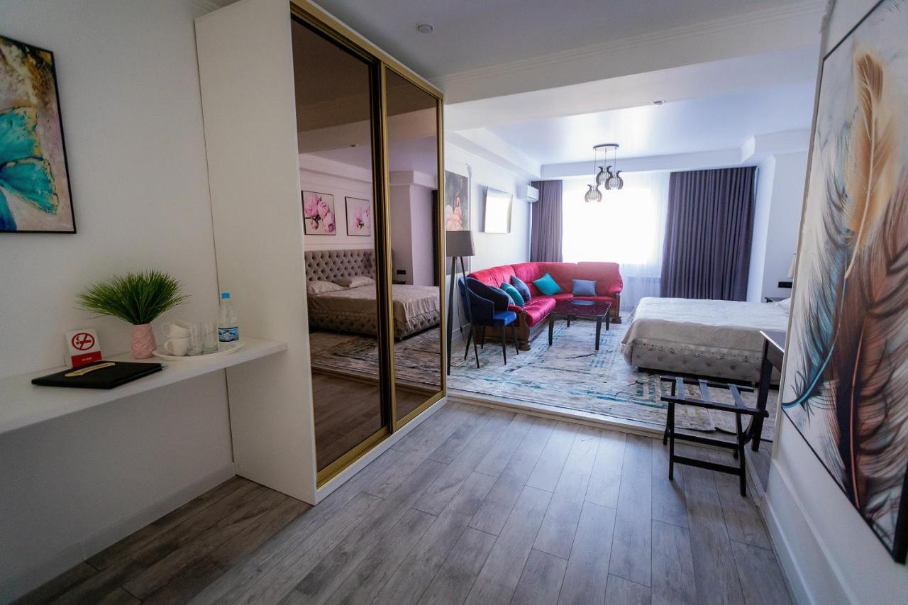 Metelitsa Hotel 卡拉甘达 外观 照片