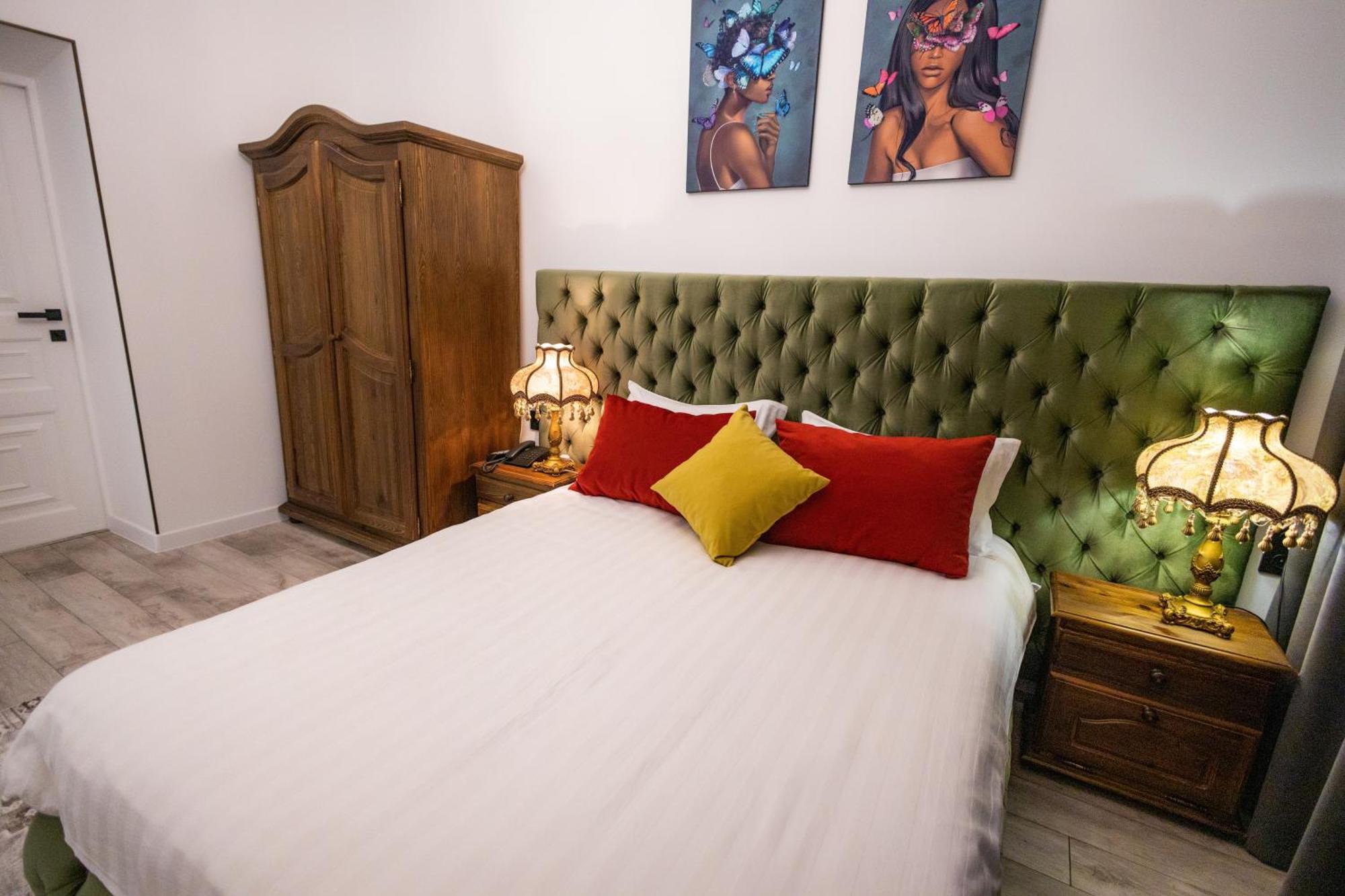 Metelitsa Hotel 卡拉甘达 外观 照片