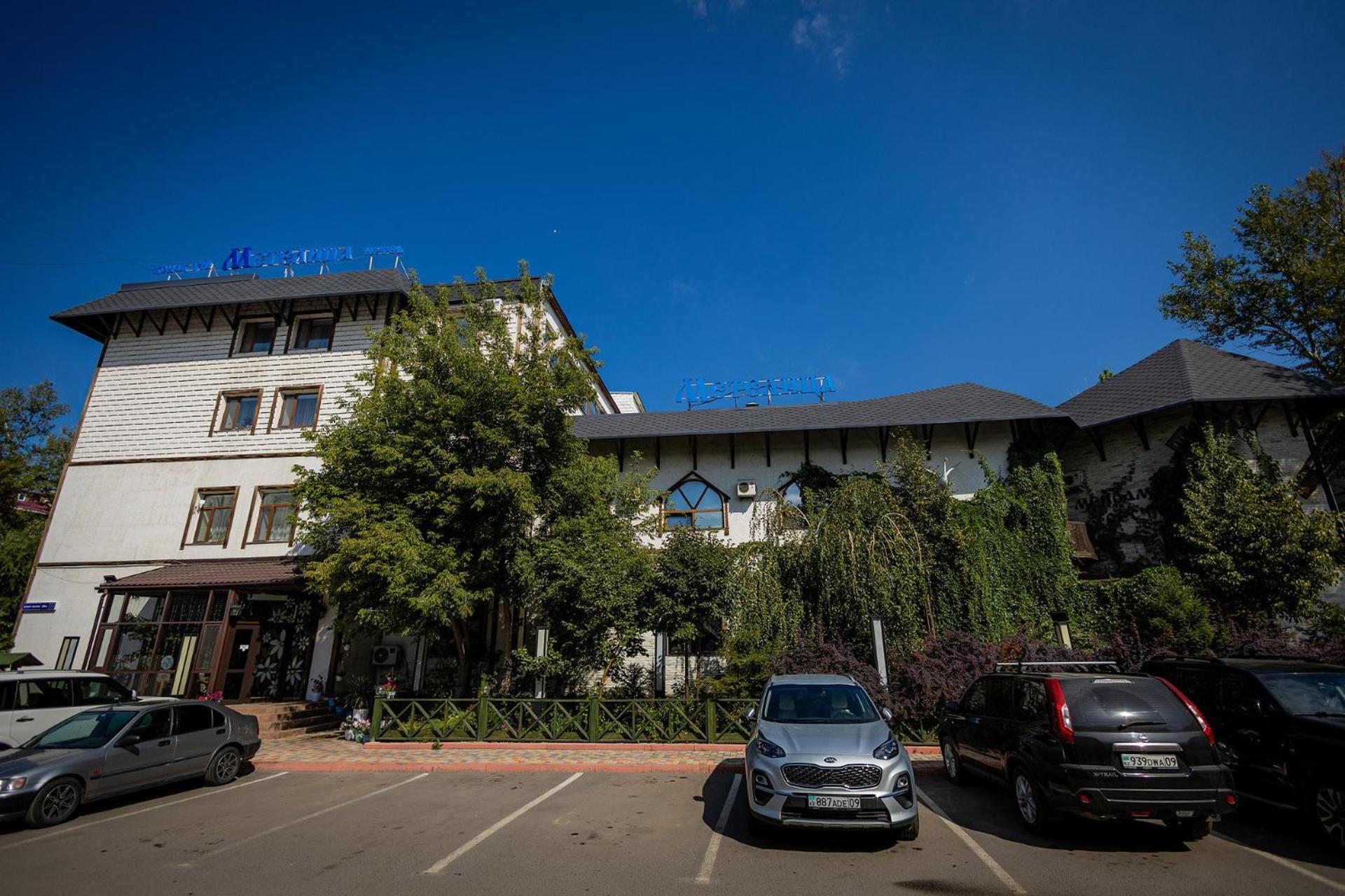 Metelitsa Hotel 卡拉甘达 外观 照片