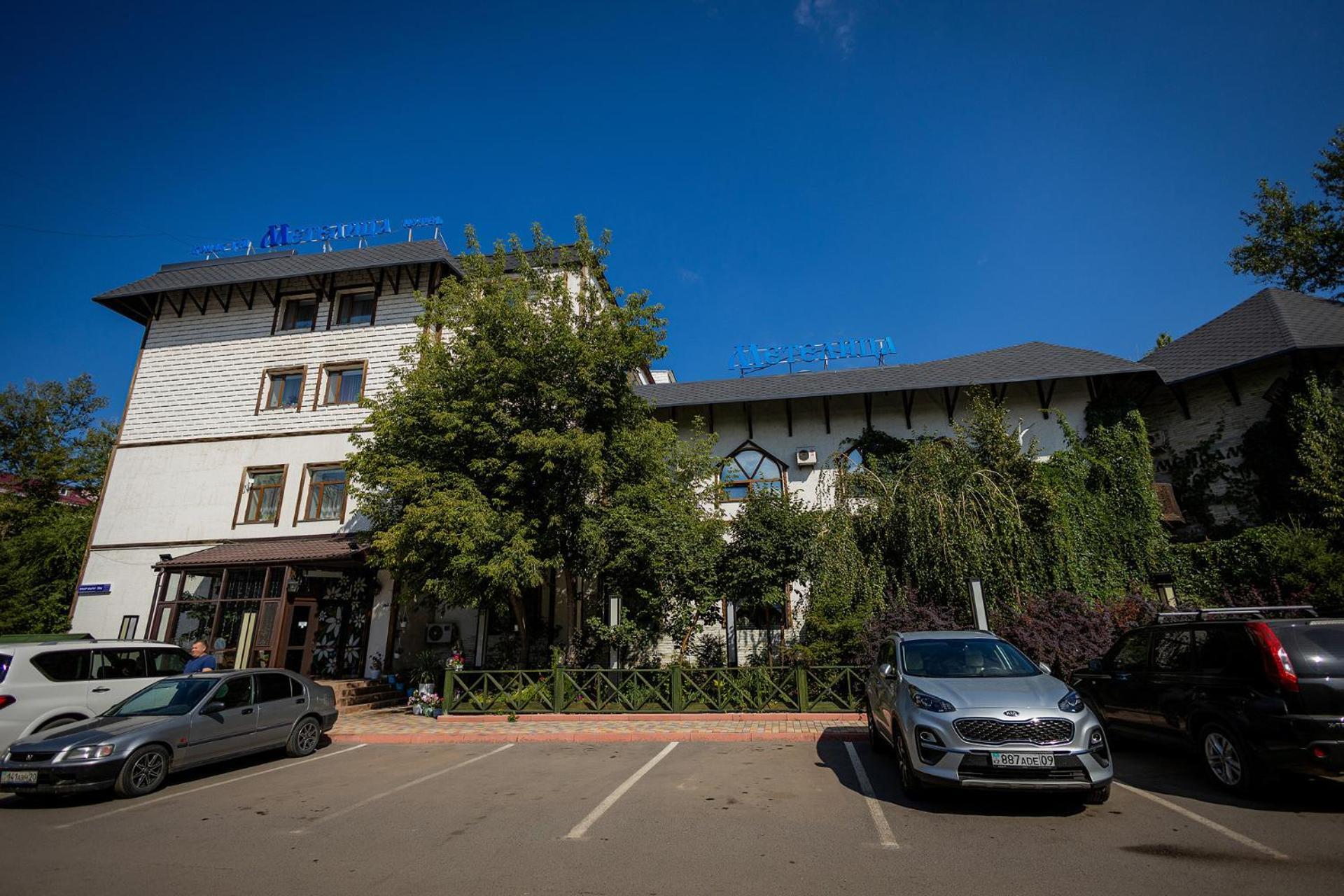 Metelitsa Hotel 卡拉甘达 外观 照片